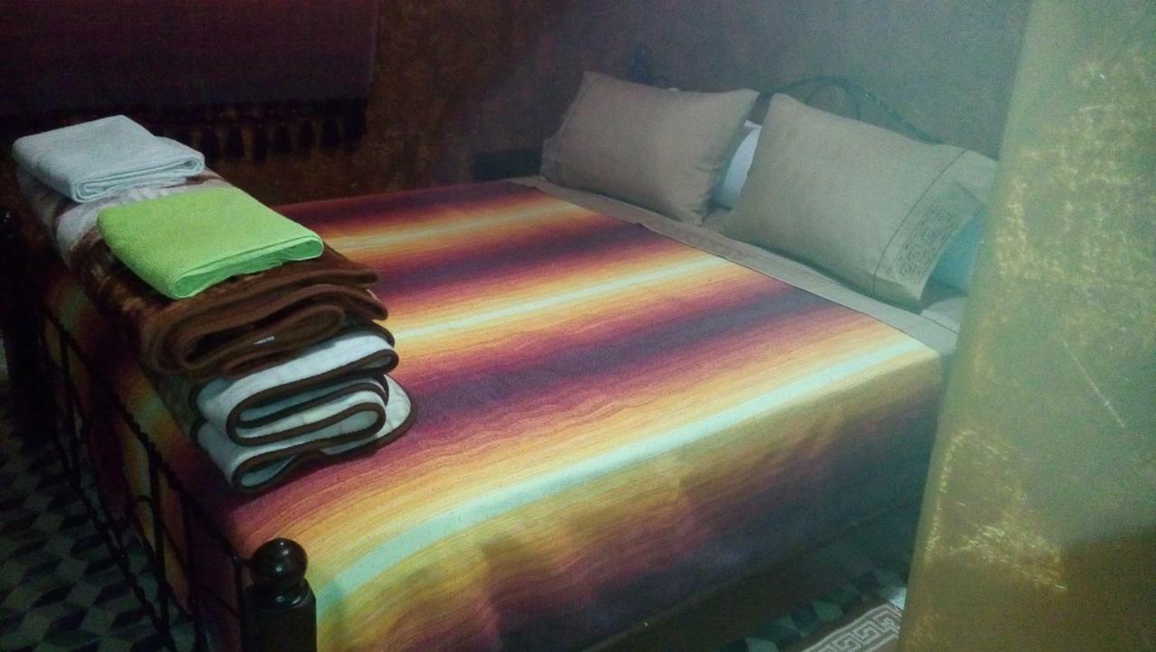 Touraghine Hotel & Cafe Chefchaouen Rom bilde